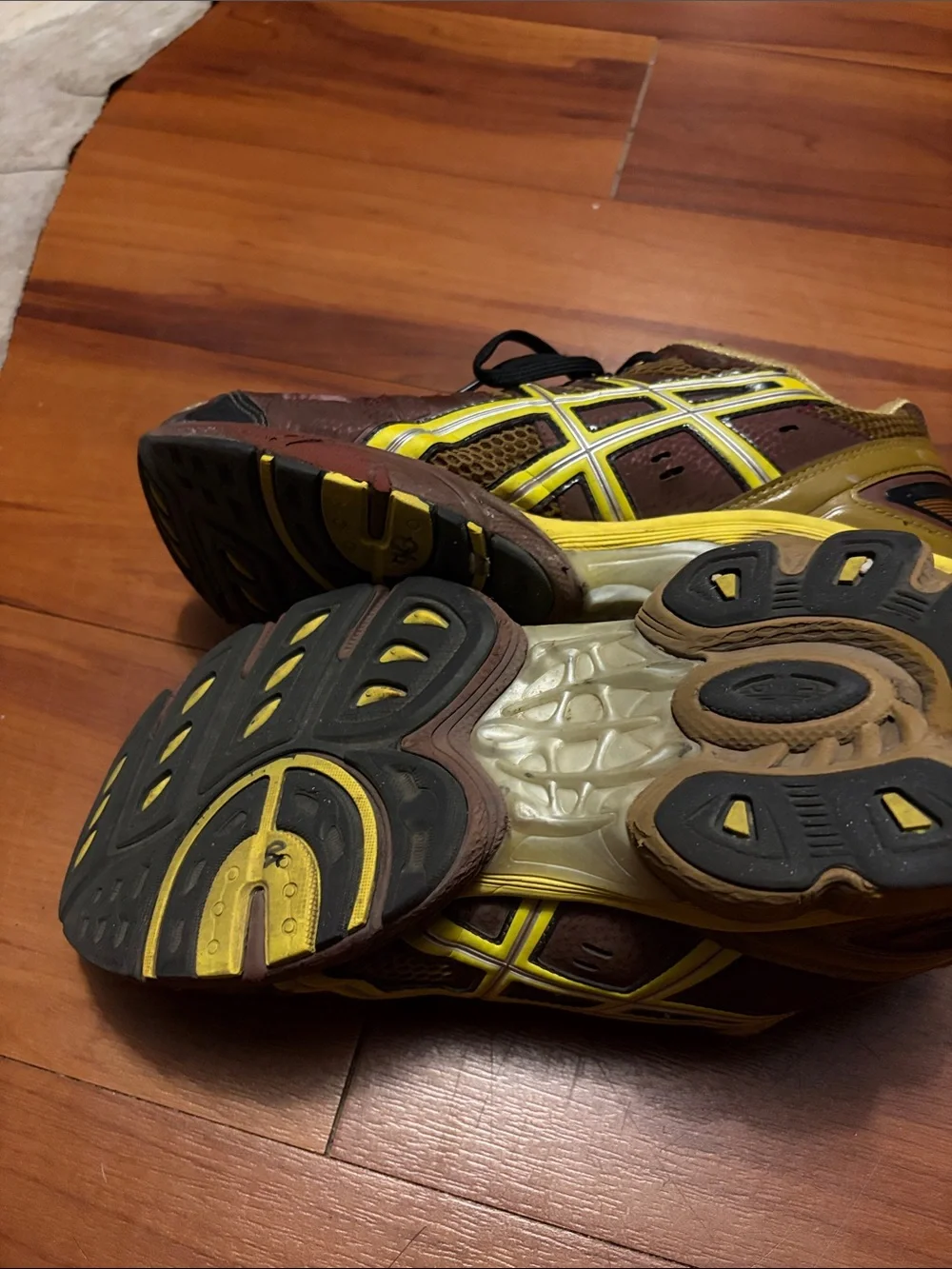 Asics men athletic